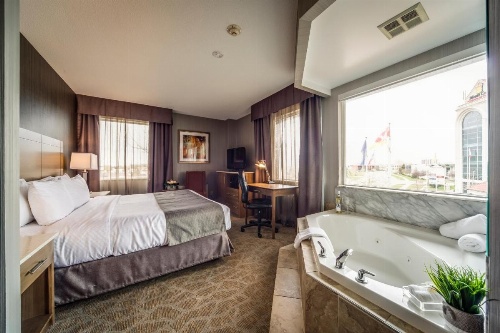 Monte Carlo Inns Airport Suites image 35